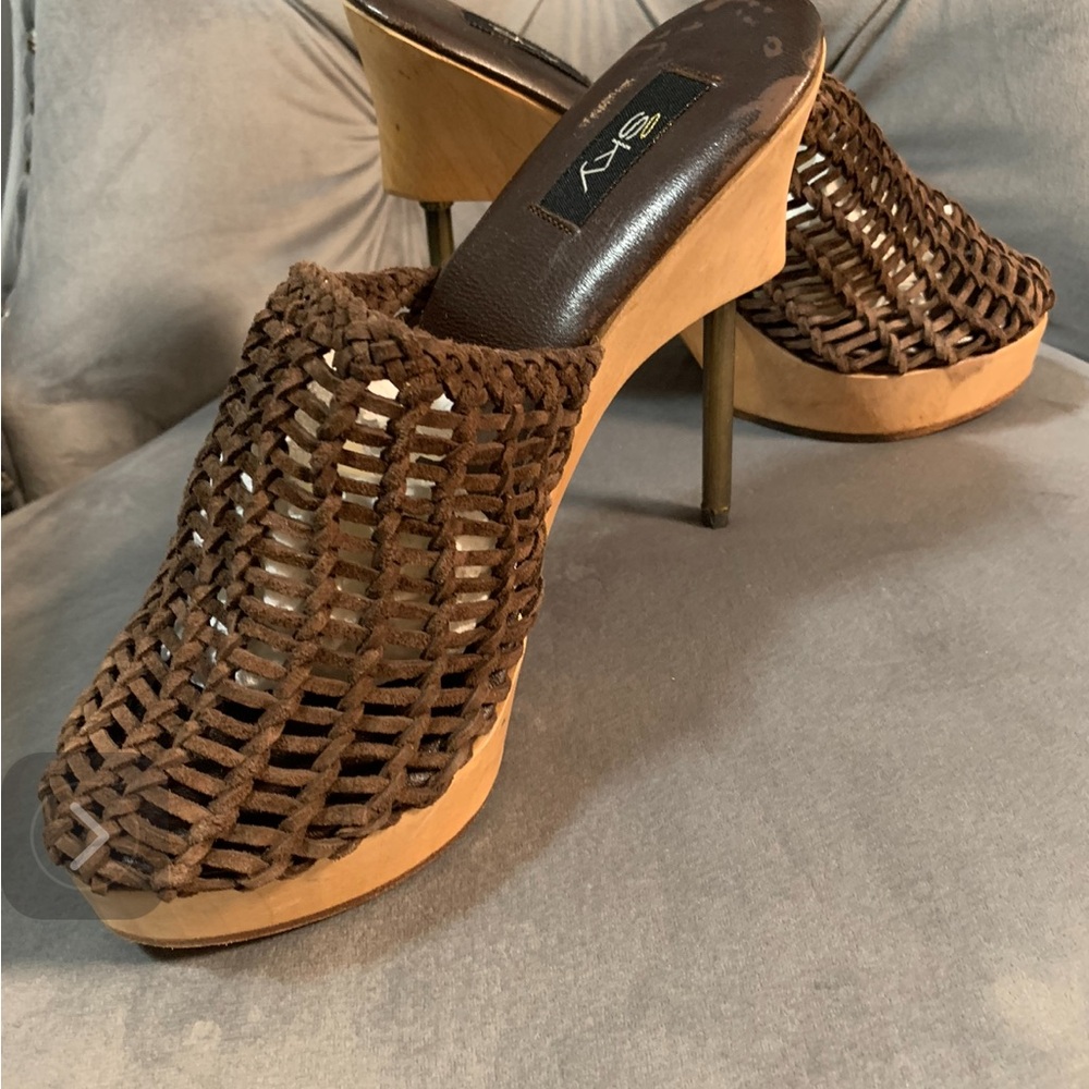 Sky Brown Woven Mules with Wooden Heel